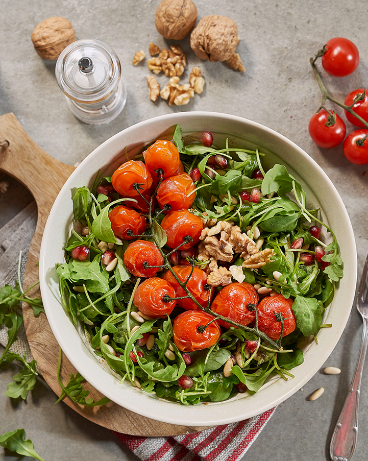 Rocket Salad with Pomegranate Vinaigrette and Nuts