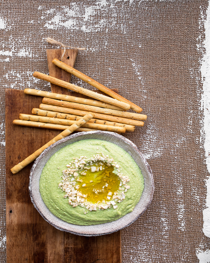 Broccoli, Cashew & Coconut Dip | Bertolli Olive Oil