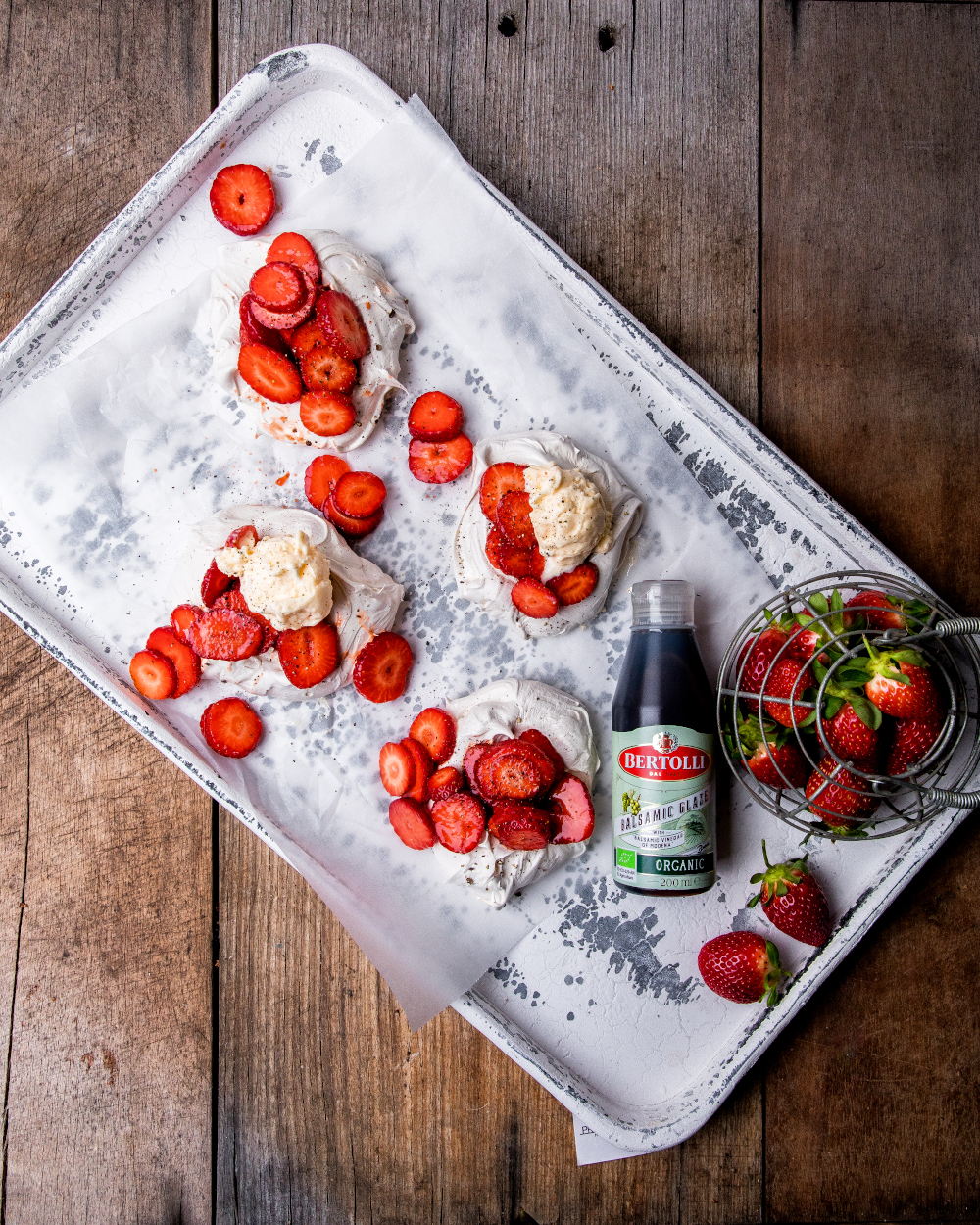 Balsamic Meringues with Strawberries | Bertolli Olive Oil