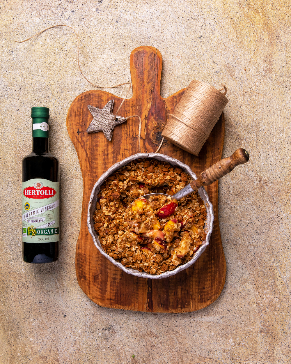 Balsamic Peach and Gingerbread Crumble | Bertolli Olive Oil