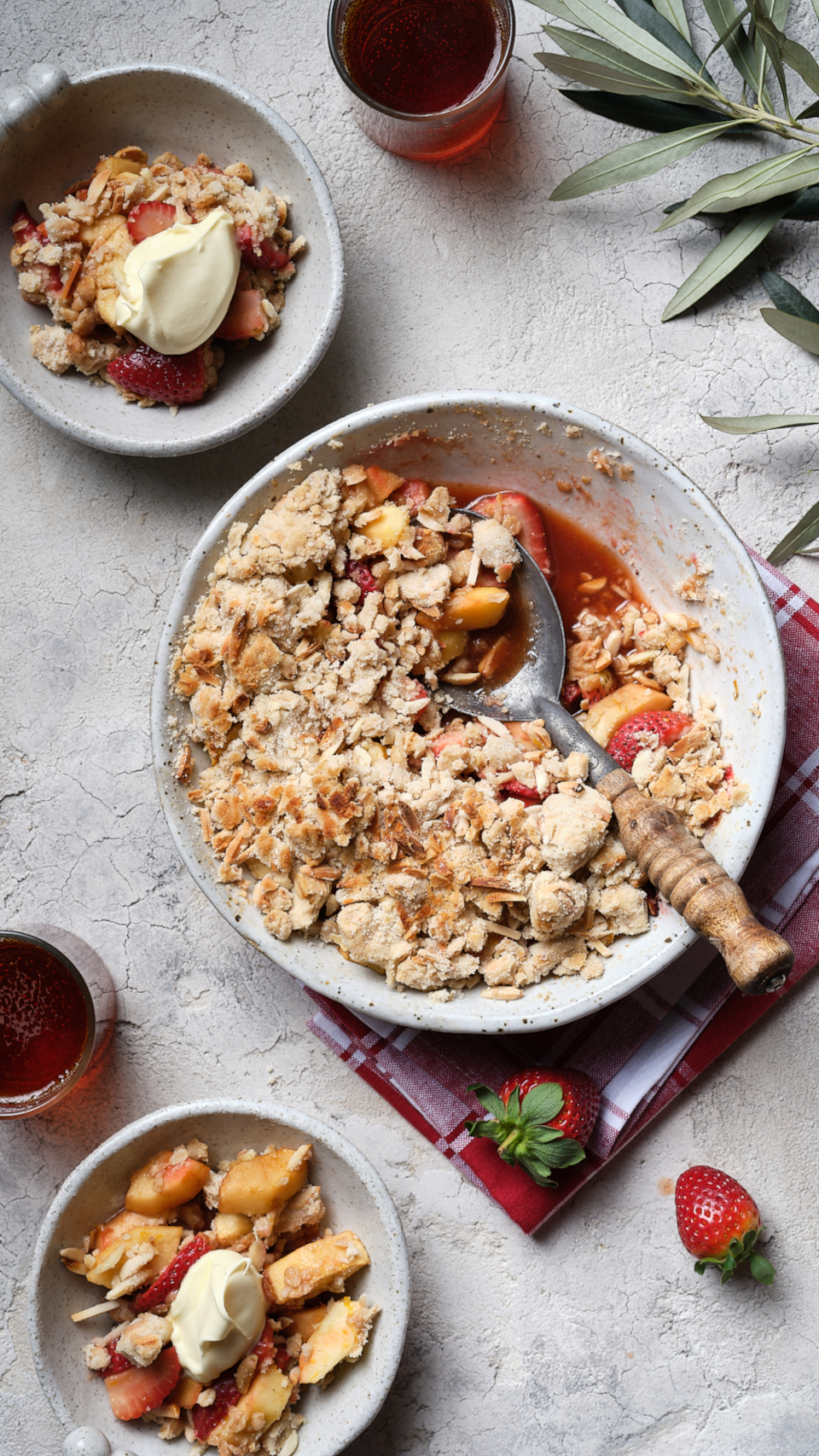 Strawberry and Apple Olive Oil Crumble | Bertolli Olive Oil