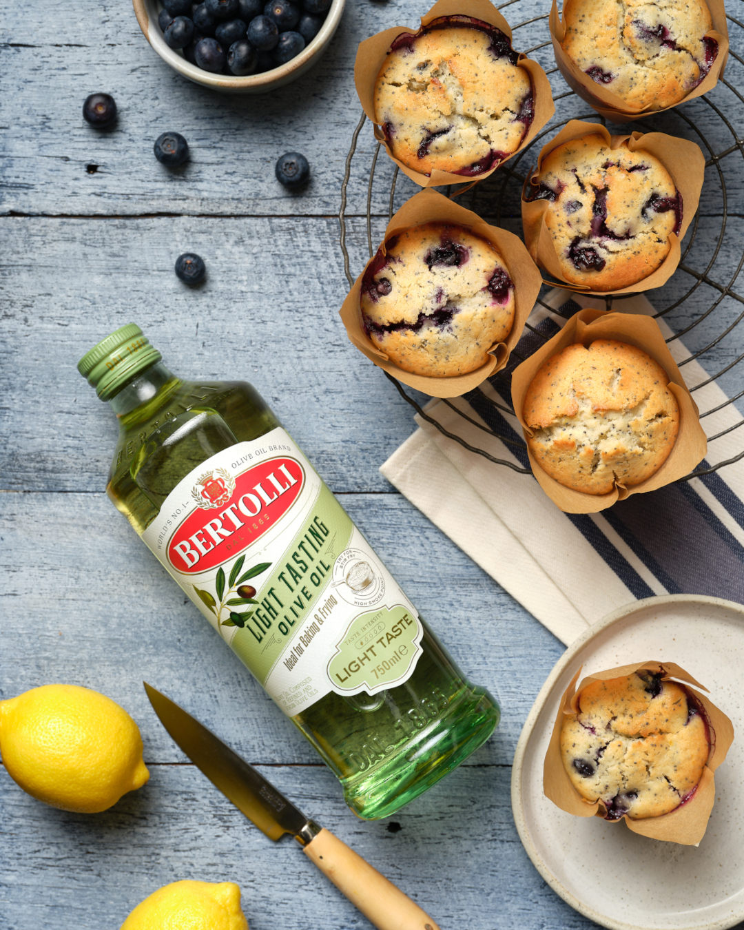 Lemon, Poppyseed and Blueberry Muffins | Bertolli Olive Oil